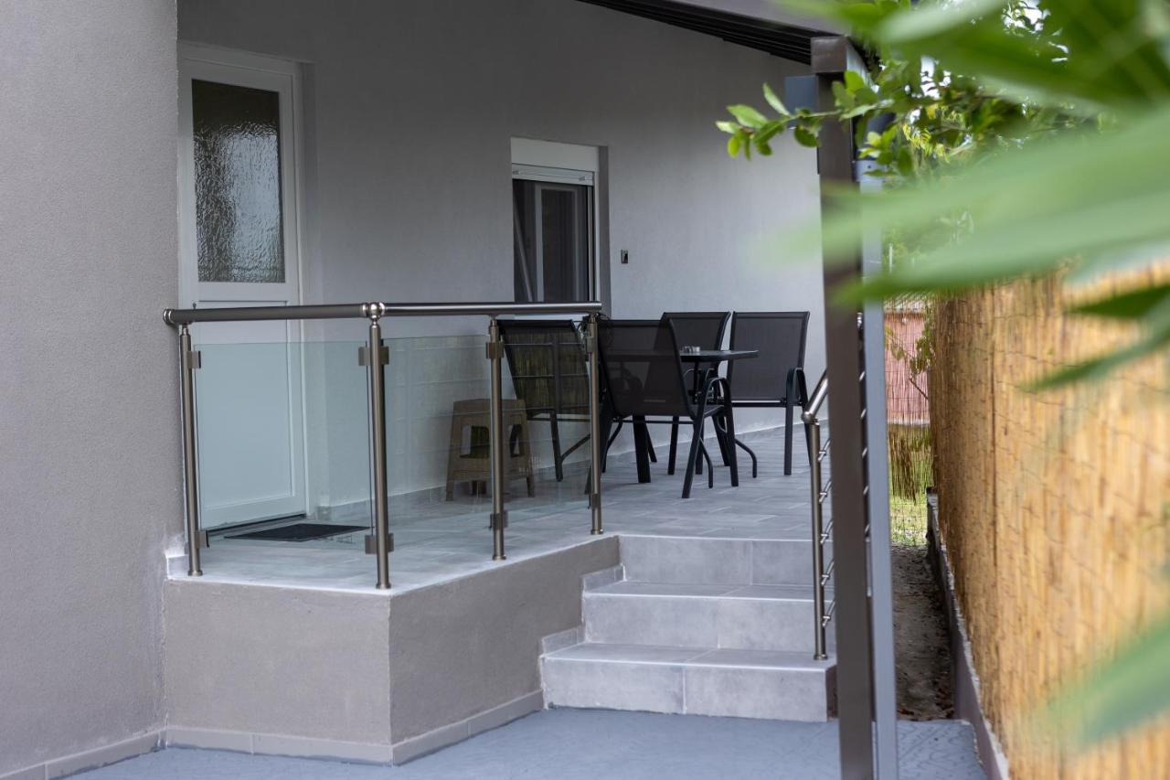 K&M Villas Nea Kallikrateia Экстерьер фото